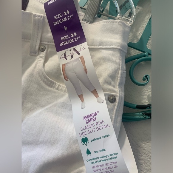 Gloria Vanderbilt, Amanda Capri pants - Picture 5 of 6